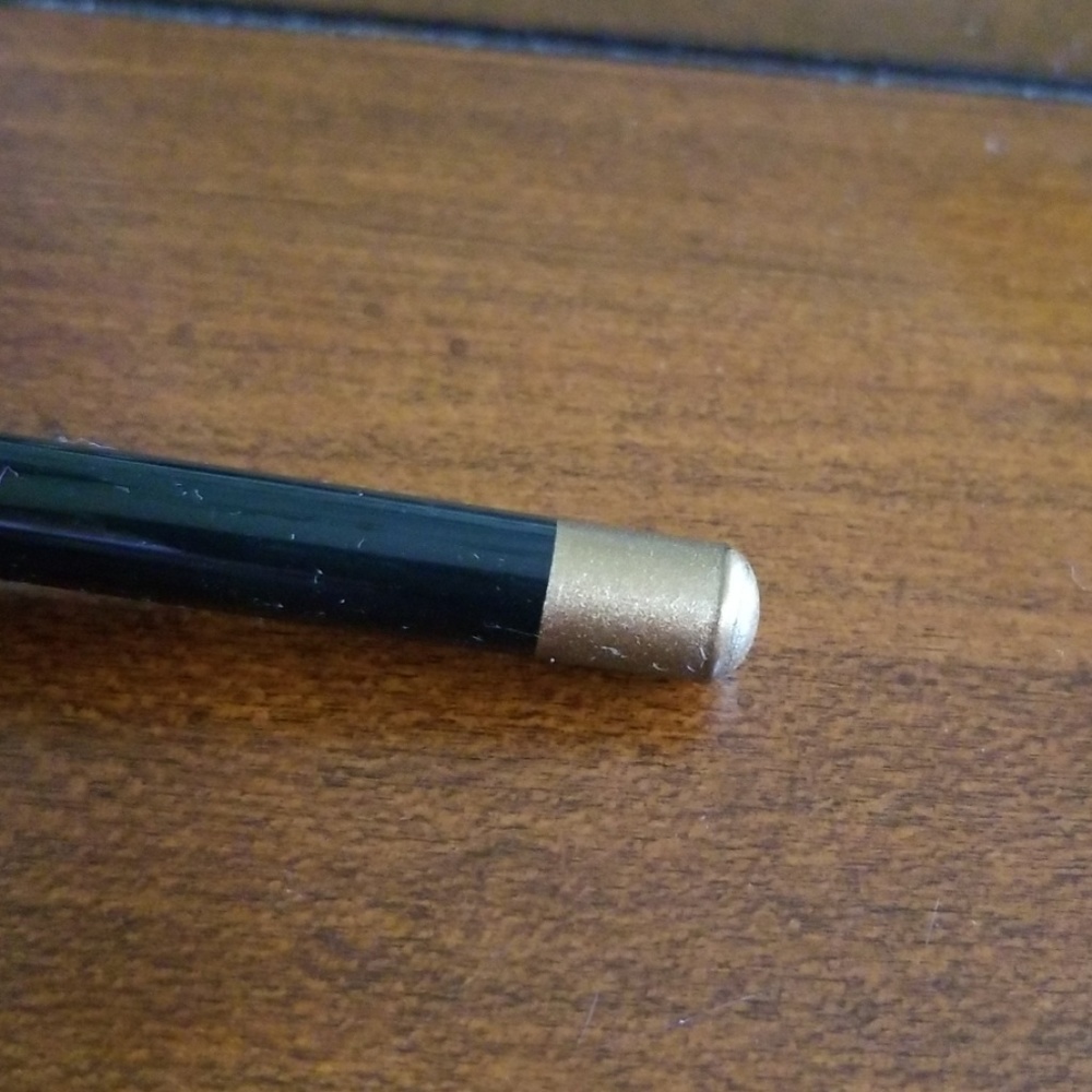 KAT VON D MIRROR 😎 - Picture 4 of 8